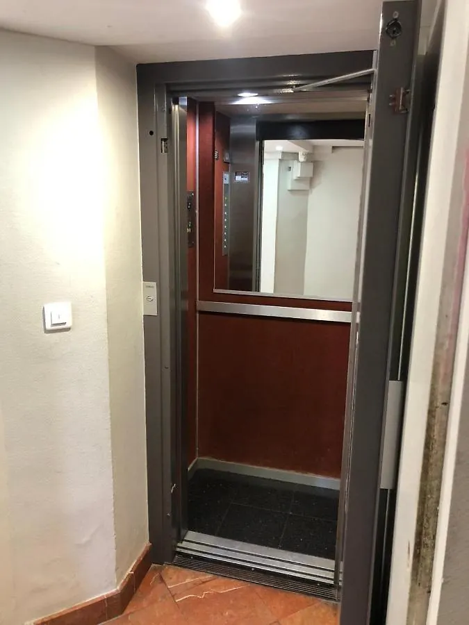 Arc De Triomphe Cosy Retreat Apartment *